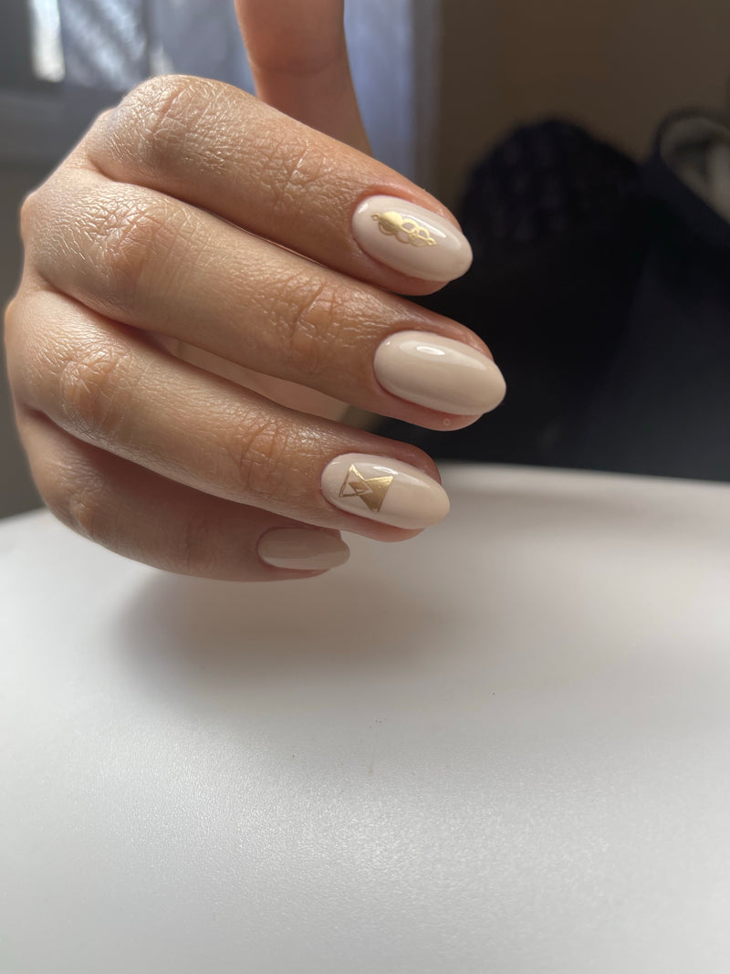 Haruyama Cream gel nail polish 438