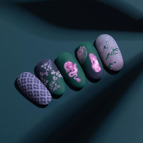 Stamping Japanese buddha design for nail art