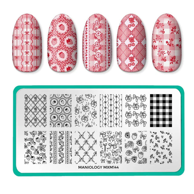 Maniology nail stamping plate mxm144 Laced in Love