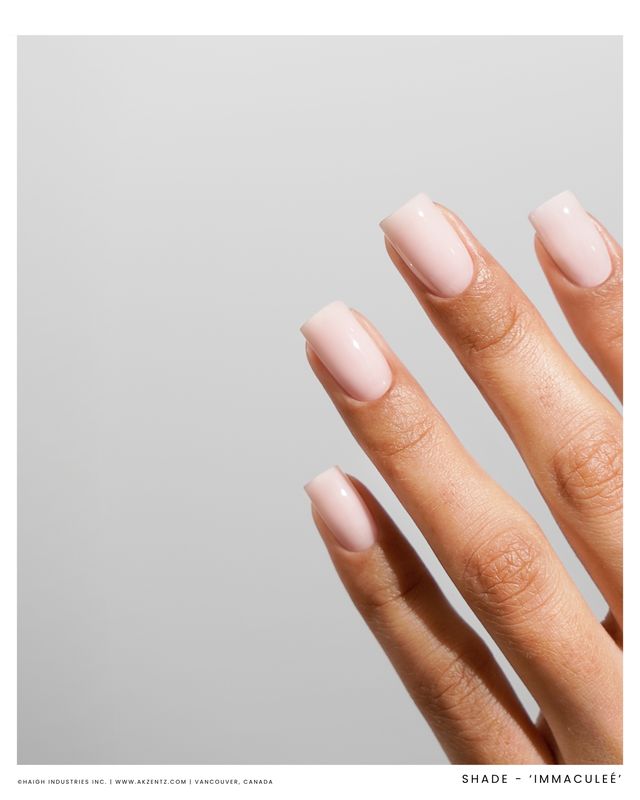 Luxio gel polish Immaculee