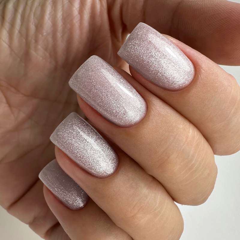 PNB Magnetic Gel Polish Glamour Cat 01 Sugar Baby