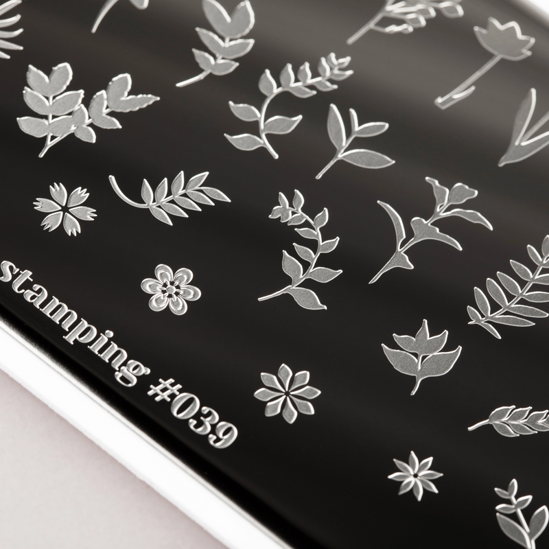 Swanky Stamping plates with leaf designs for autumn