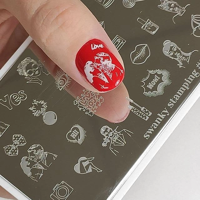 Valentines Day manicure