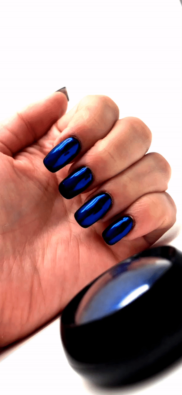 NOCTÍS Blue chrome nail pigment for manicures and pedicures